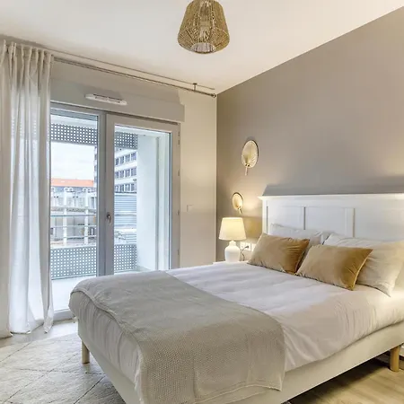 Ovelia - Le Puy Des Olivines アパート *